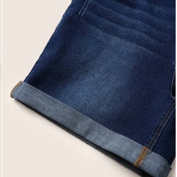 BloomChic Plus Size 3XL Roll Hem Pocket Bodycon Denim Shorts - Picture 5 of 7